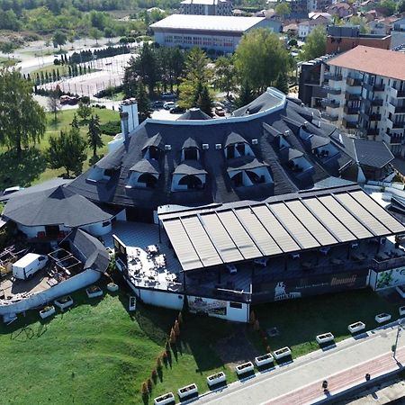 Prenociste Srebrno Jezero Hotel Veliko Gradiste Ngoại thất bức ảnh