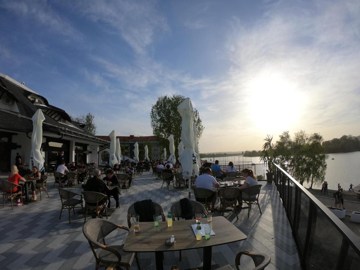 Prenociste Srebrno Jezero Hotel Veliko Gradiste Ngoại thất bức ảnh