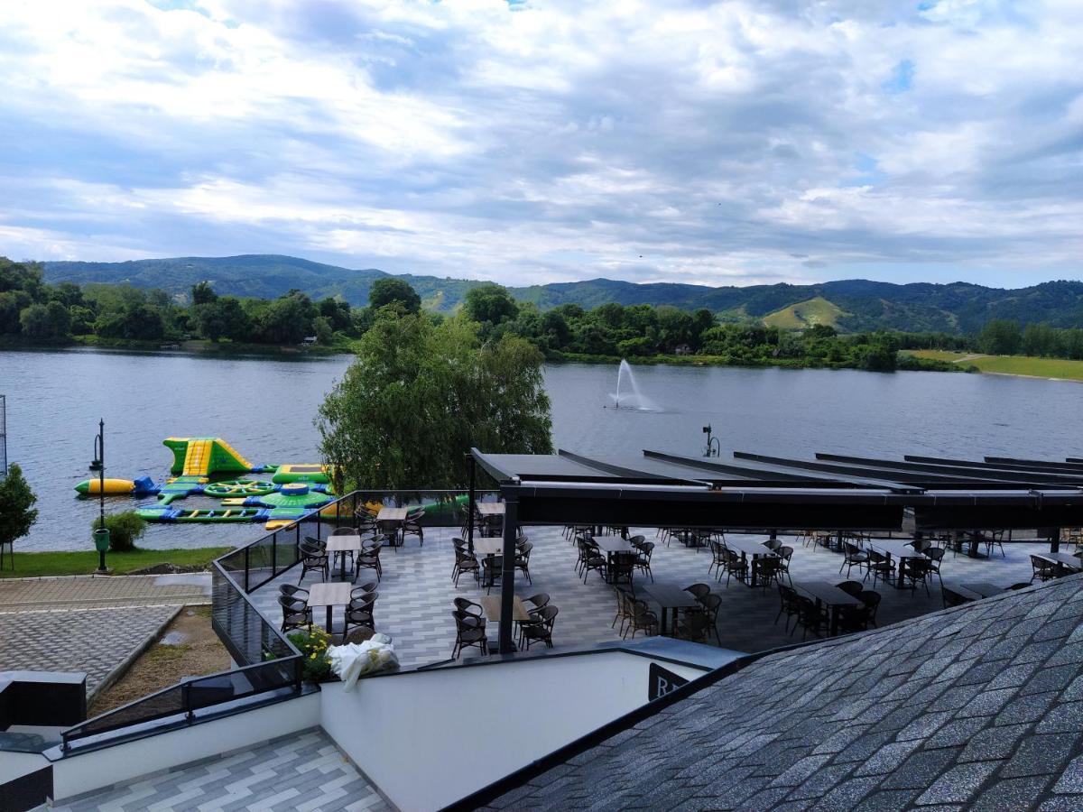 Prenociste Srebrno Jezero Hotel Veliko Gradiste Ngoại thất bức ảnh