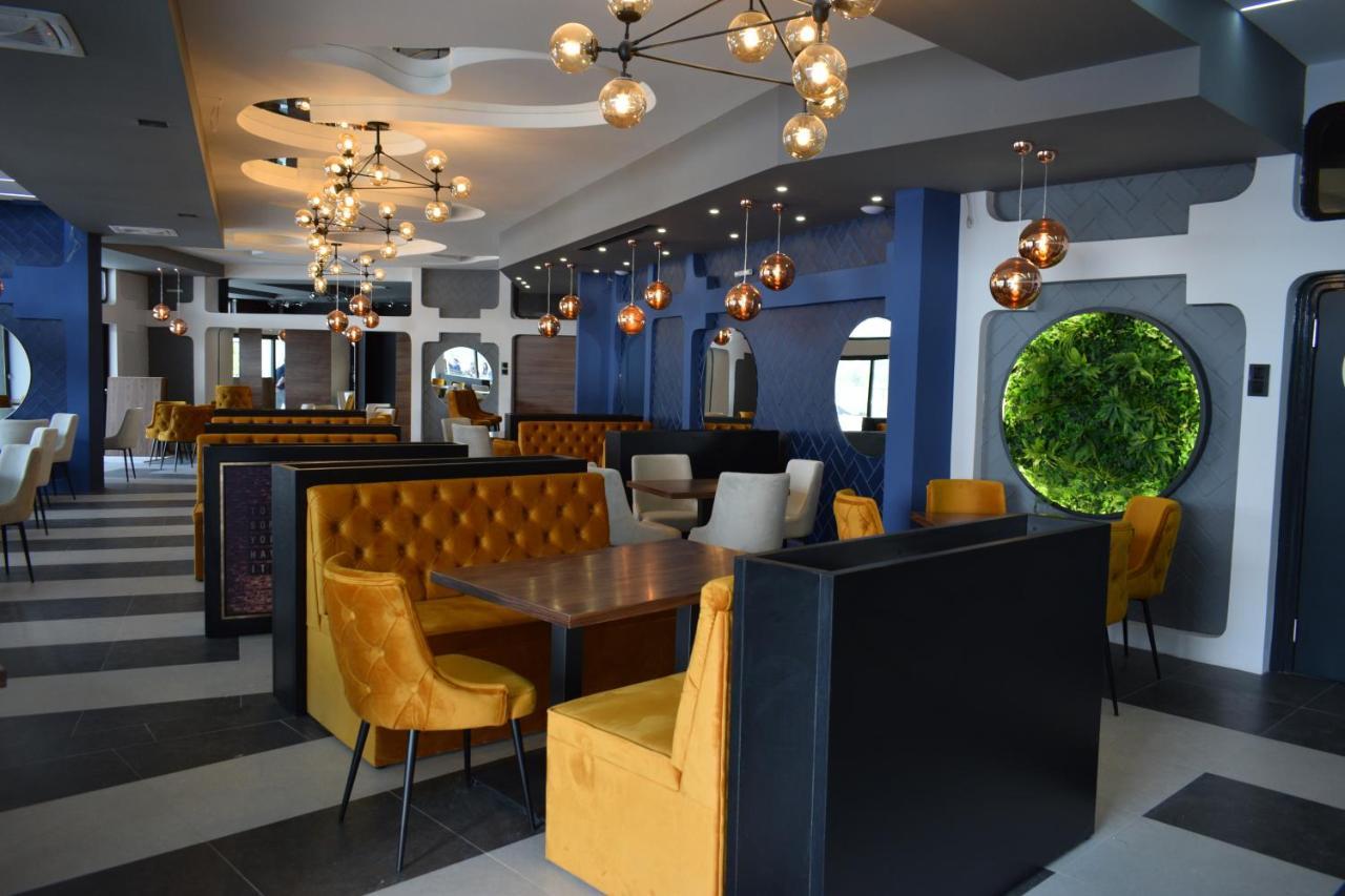 Prenociste Srebrno Jezero Hotel Veliko Gradiste Ngoại thất bức ảnh