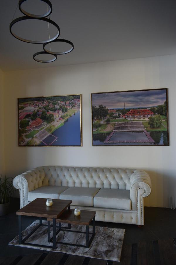 Prenociste Srebrno Jezero Hotel Veliko Gradiste Ngoại thất bức ảnh
