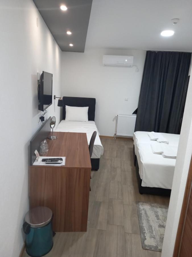 Prenociste Srebrno Jezero Hotel Veliko Gradiste Ngoại thất bức ảnh