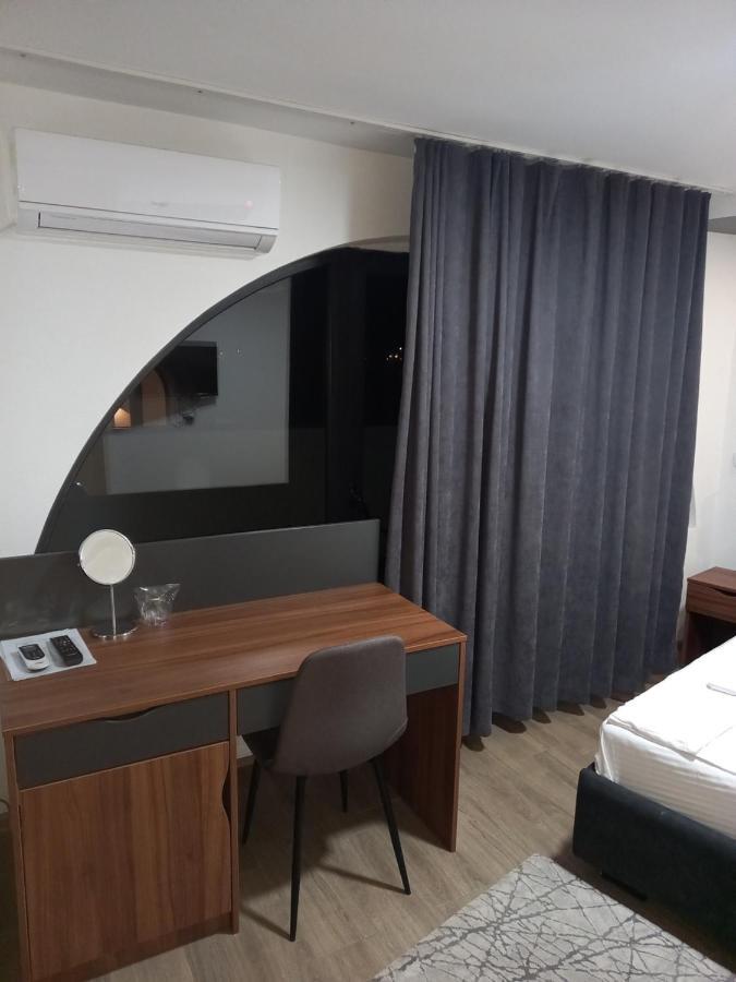 Prenociste Srebrno Jezero Hotel Veliko Gradiste Ngoại thất bức ảnh