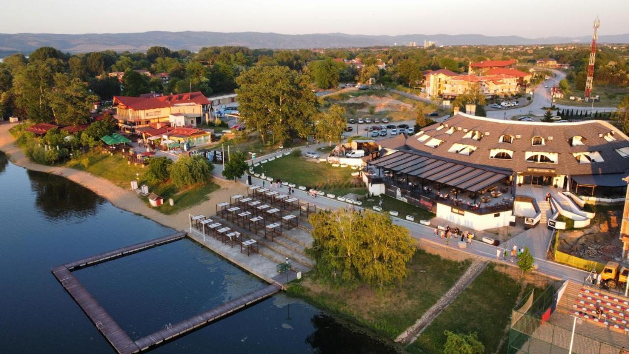 Prenociste Srebrno Jezero Hotel Veliko Gradiste Ngoại thất bức ảnh