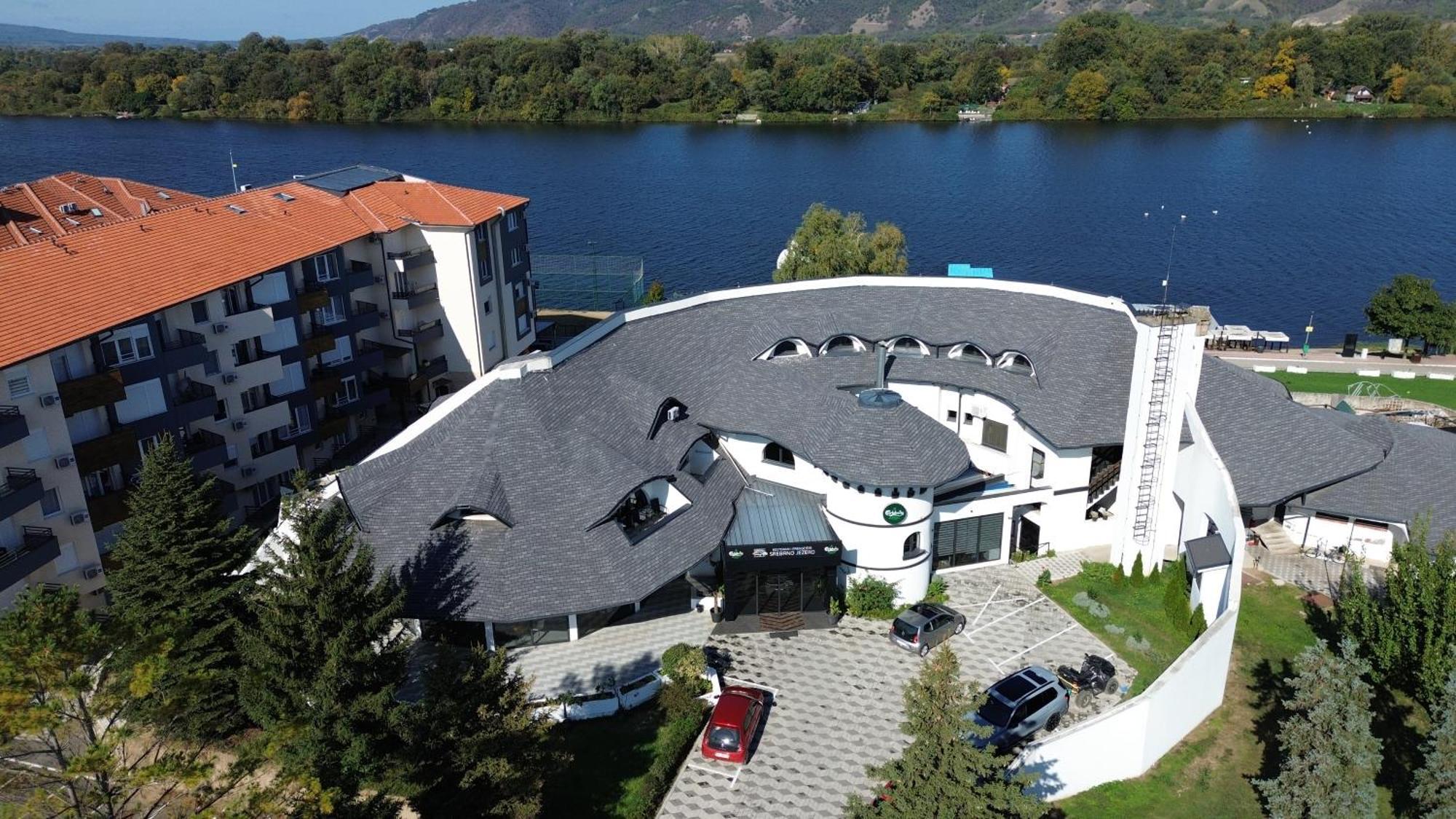 Prenociste Srebrno Jezero Hotel Veliko Gradiste Ngoại thất bức ảnh